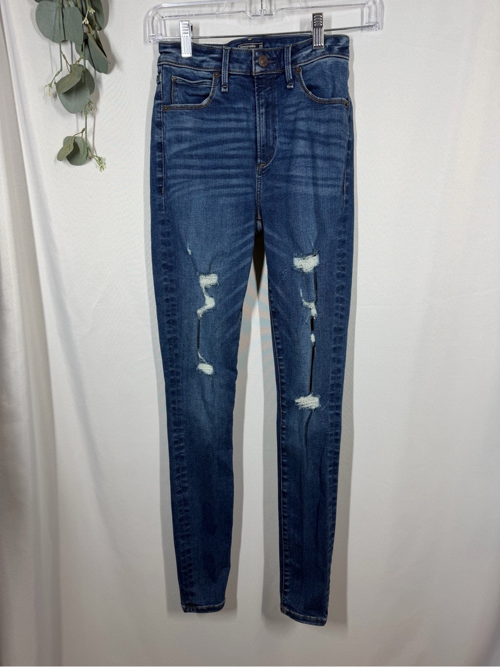 Abercrombie | High Rise Super Skinny Dark Wash Jeans Women's Size 24/00L